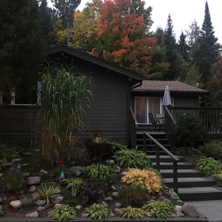 Cloverleaf Cottages Oxtongue Lake Exterior foto